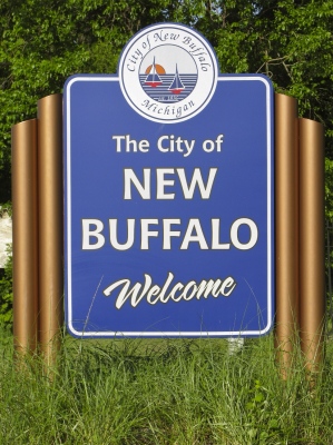New_Buffalo-Welcome_Sign-IMG_0283-400px
