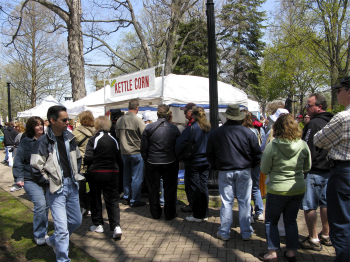 tulip-craftfair-crowd