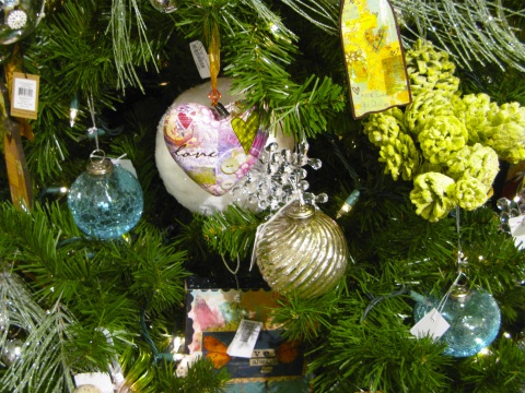 Xmas tree ornaments