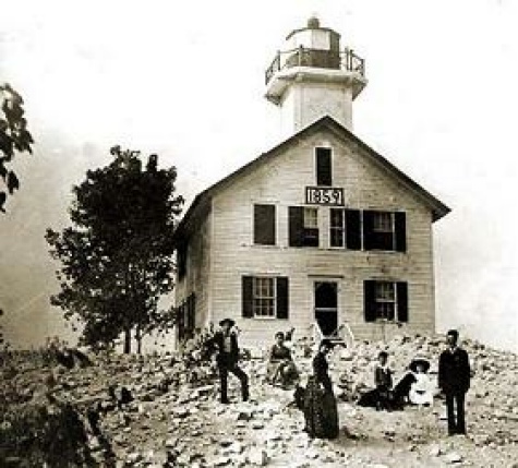 photo of the kalamazoo river light 1859 - Saugatuck, Michigan