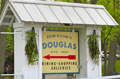 Douglas_Sign-IMG_0246-400px