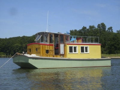 Saugatuck_Wooden_Boat_Cruises-400px
