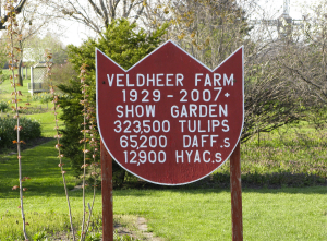 Veldheer Farm Show Garden Sign
